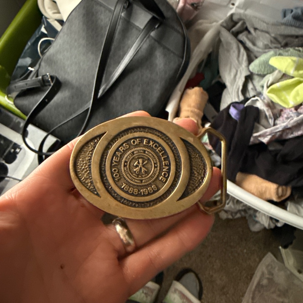 Brass belt buckle